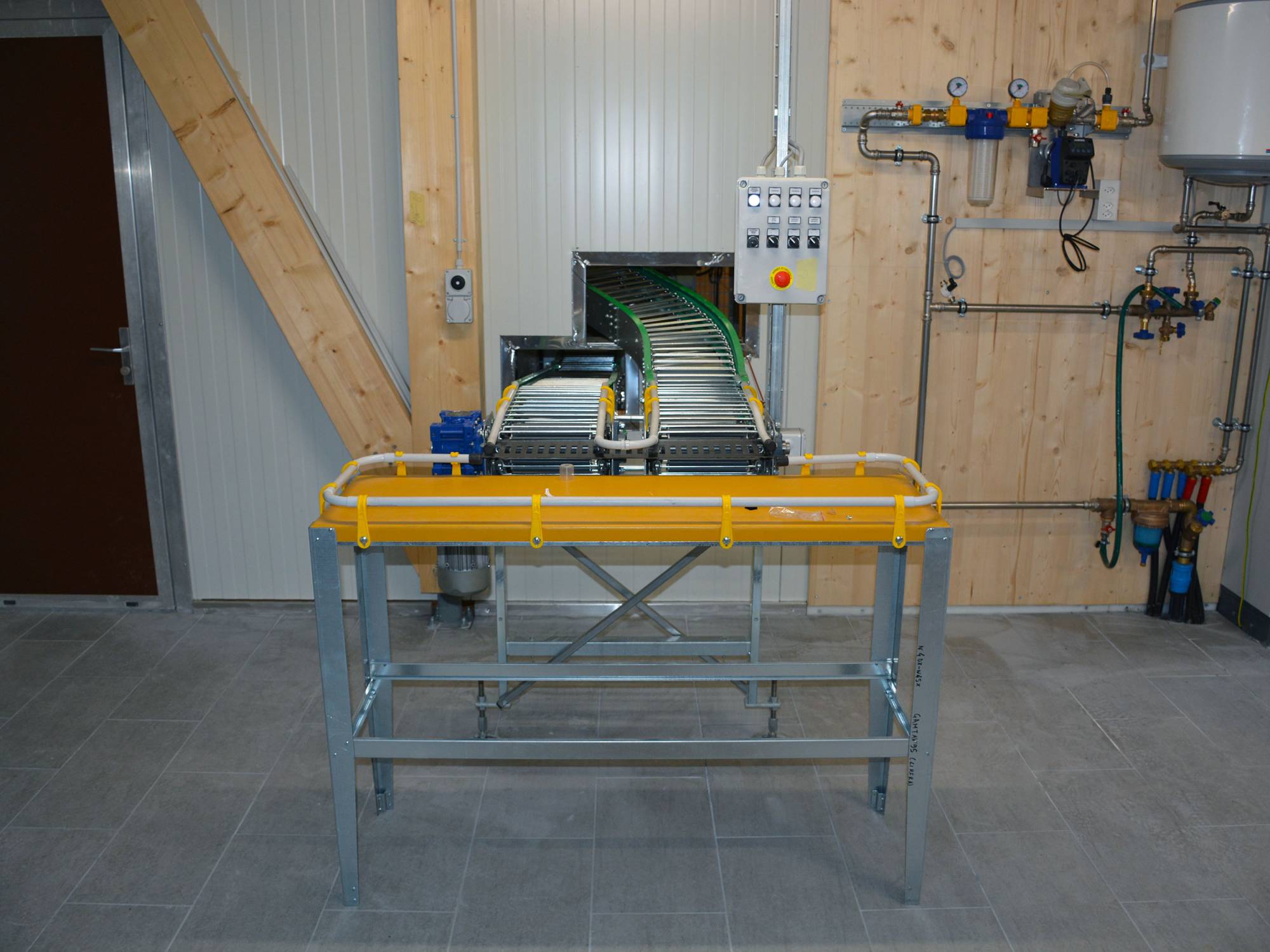 clerici-impianti-avicoli-galline-ovaiole-canton-berna-svizzera-slaom